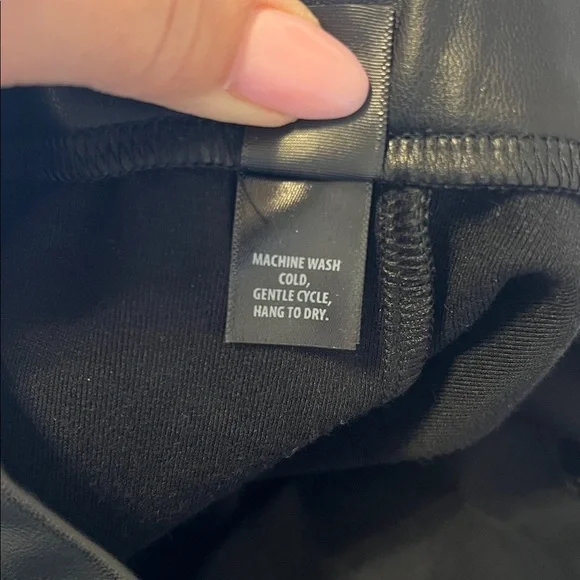 St. John faux leather pants, zipper at leg, black size S NWOT - Picture 13 of 14